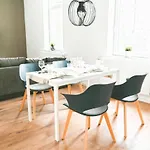80qm In Zentral Gelegen Mit Hohen Decken - Beuys - *