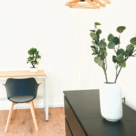 Apartment 80qm In Zentral Gelegen Mit Hohen Decken - Beuys -