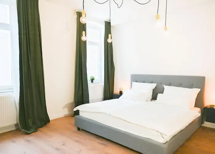 Apartment 80qm In Zentral Gelegen Mit Hohen Decken - Beuys - Krefeld